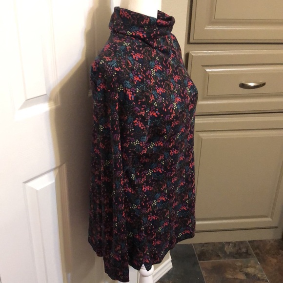 Westbound floral turtleneck top - Picture 5 of 7